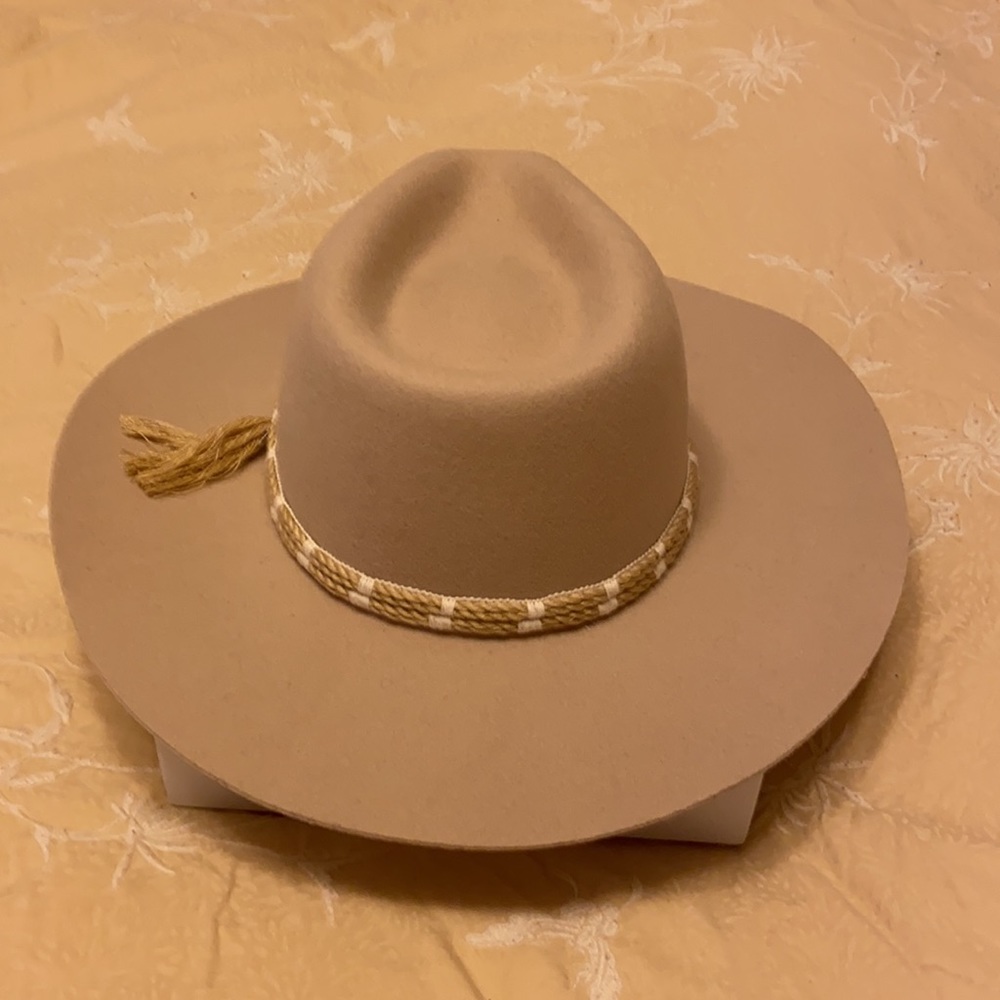 Anthropology Camel wool hat. - Picture 3 of 6
